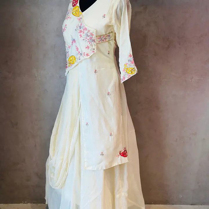 DRAPPING STYLE HANDWORK GOWN