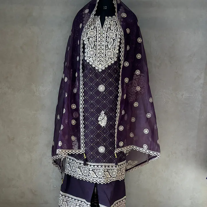 EMBROIDERED SUIT SET - 48