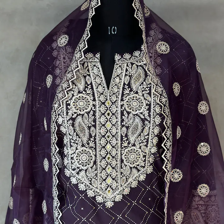 EMBROIDERED SUIT SET - 52