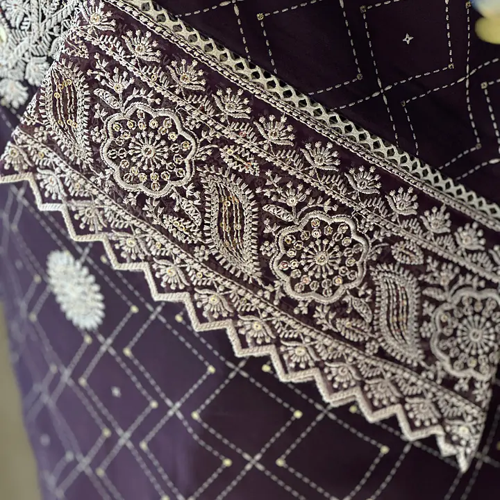 EMBROIDERED SUIT SET