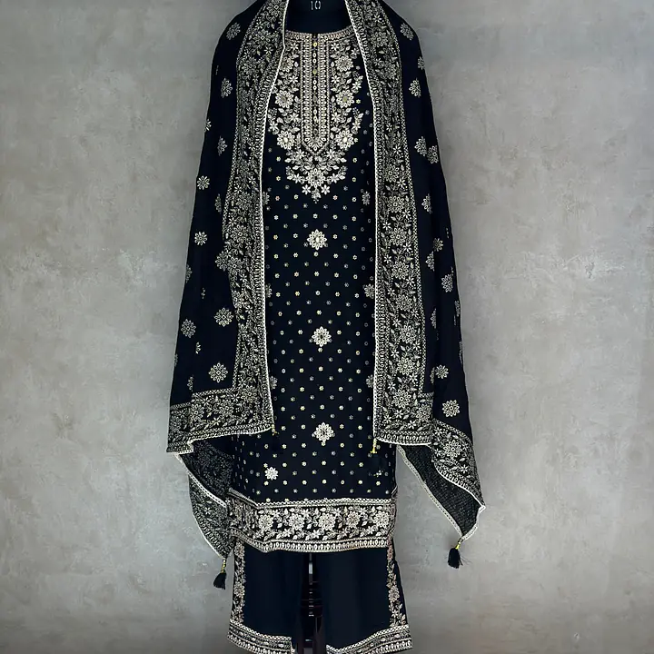 EMBROIDERED SUIT SET - Black - 46