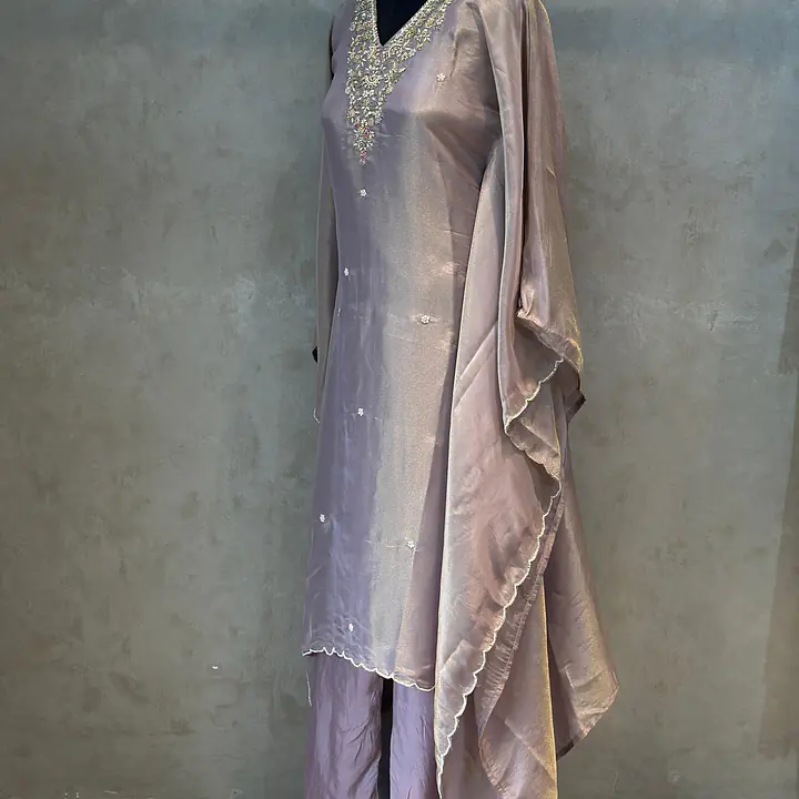 KAFTAN IN PURE ZARI TISSUE - 44