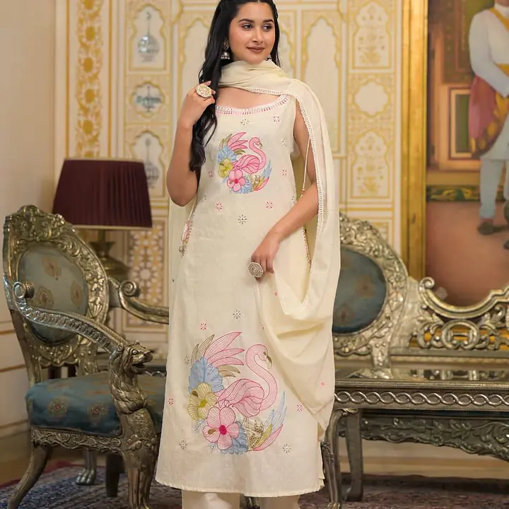 BEAUTIFUL EMBROIDERED TRENDY SUIT SET - 36