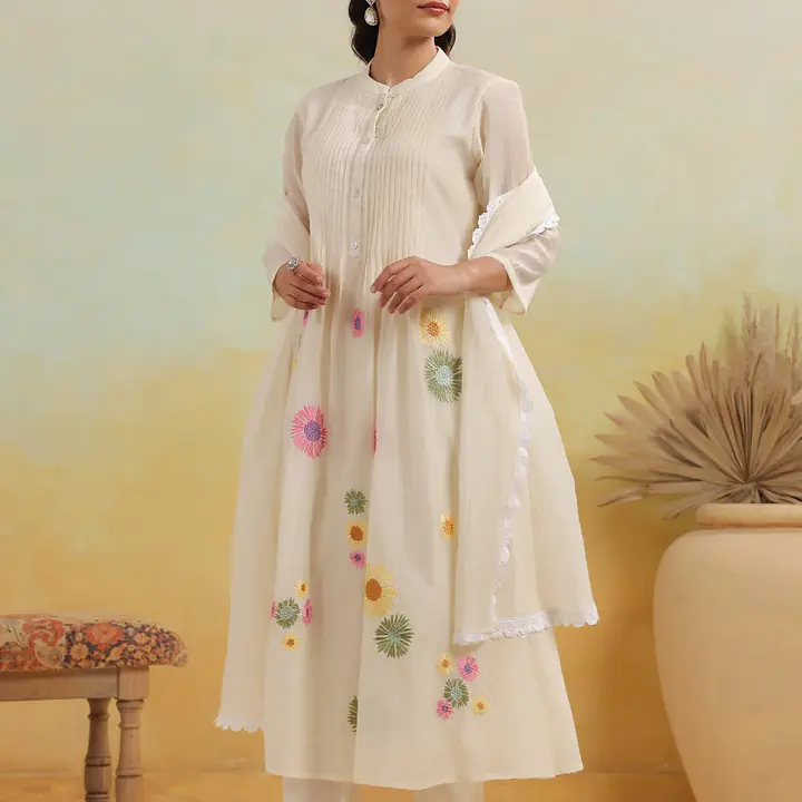 MUL CHANDERI FLOWER EMBROIDERED SUIT SET - 44