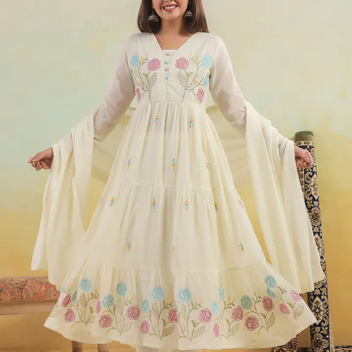 BEAUTIFUL EMBROIDERED MUL ANARKALI SUIT SET