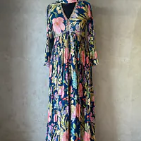 PURE CHINON HANDWORK GOWN - 38