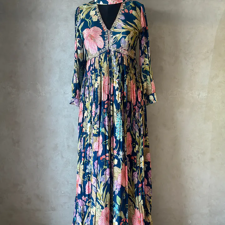 PURE CHINON HANDWORK GOWN - 38