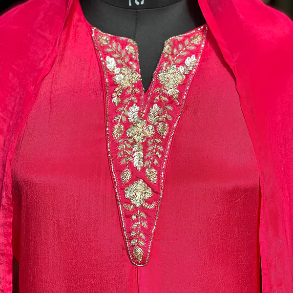 PURE CHINON HANDWORK SUIT - 40 - Pink