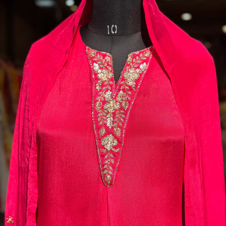 PURE CHINON HANDWORK SUIT - 42 - Pink
