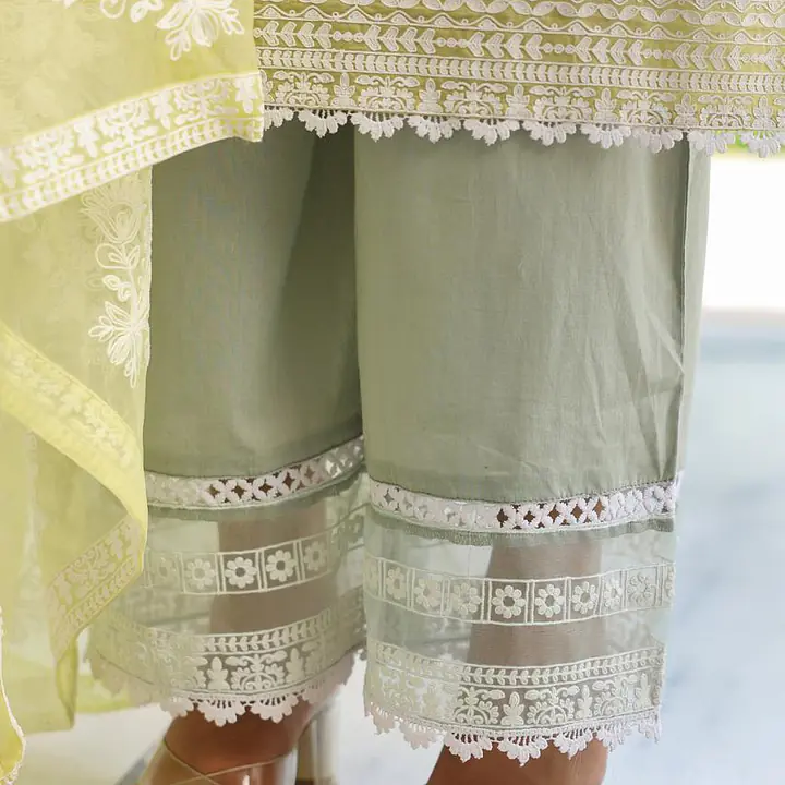 PREMIUM PAKISTANI STYLE STRAIGHT SUIT - Baby Pink - 40