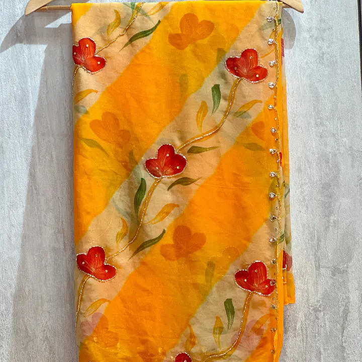 FLORAL PRINT HANDWORK SAREE - Red floral