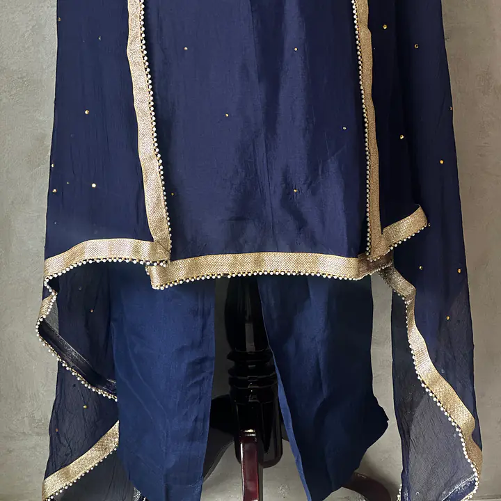 THREE PIECE SUIT SET WITH HANDWORK - 42