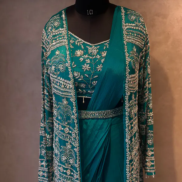PRE-DRAPPED SAREE SHURG SET - 40