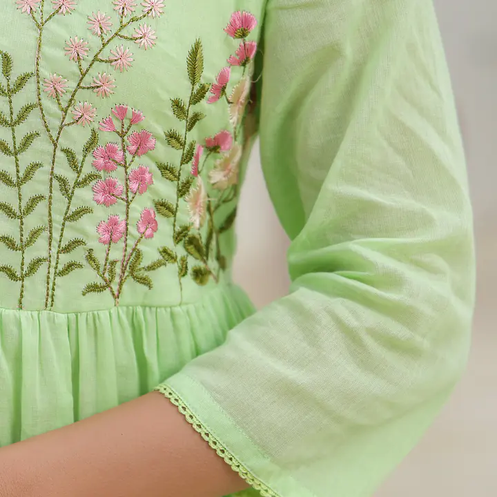 BEAUTIFUL EMBROIDERED MUL COTTON SUIT SET - Light green - 42