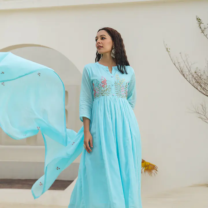 BEAUTIFUL EMBROIDERED MUL COTTON SUIT SET
