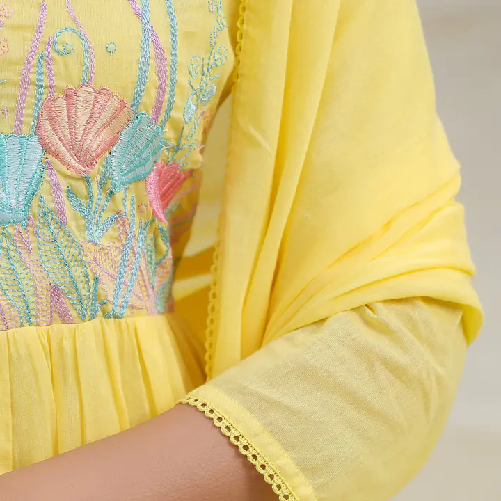 BEAUTIFUL EMBROIDERED MUL COTTON SUIT SET - Baby pink - 38