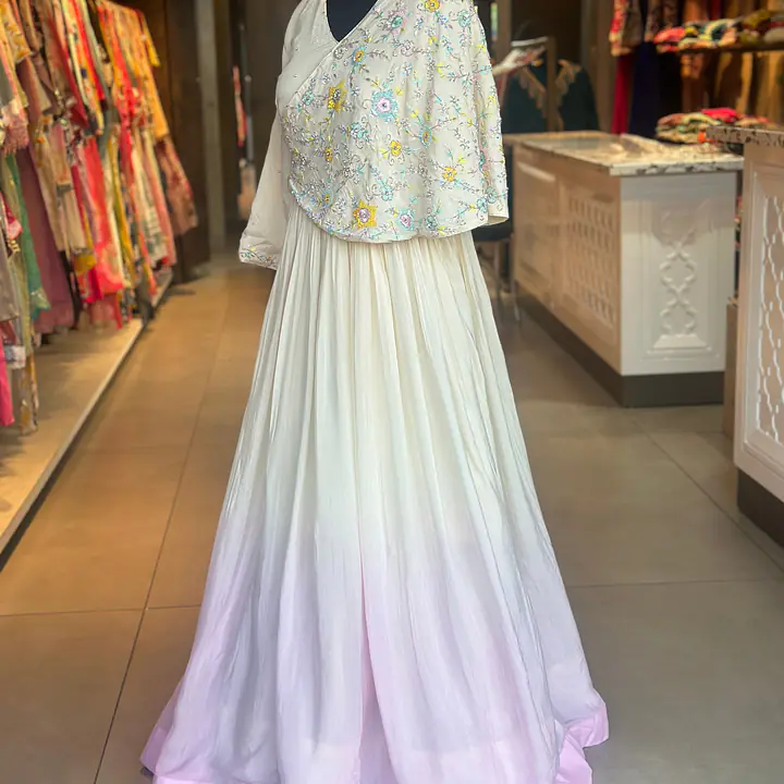INDOWESTERN HEAVY GOWN SET
