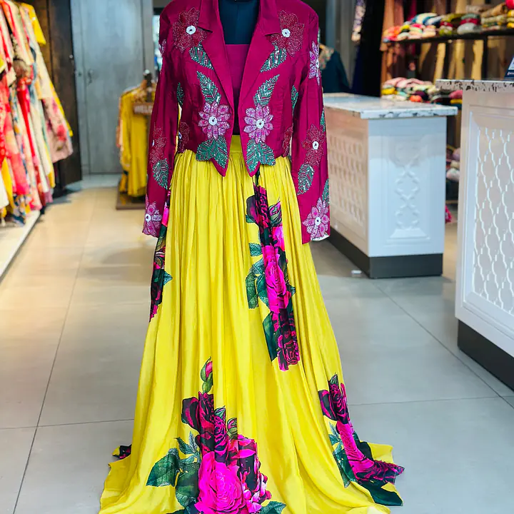 BEAUTIFUL JACKET SET IN HANDWORK - 38