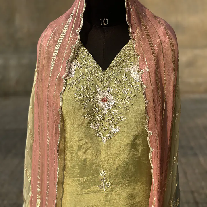 HANDWORK SUIT SET - 38