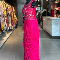 SKIRT SET WITH SHURG IN HANDWORK
