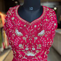 SKIRT SET WITH SHURG IN HANDWORK