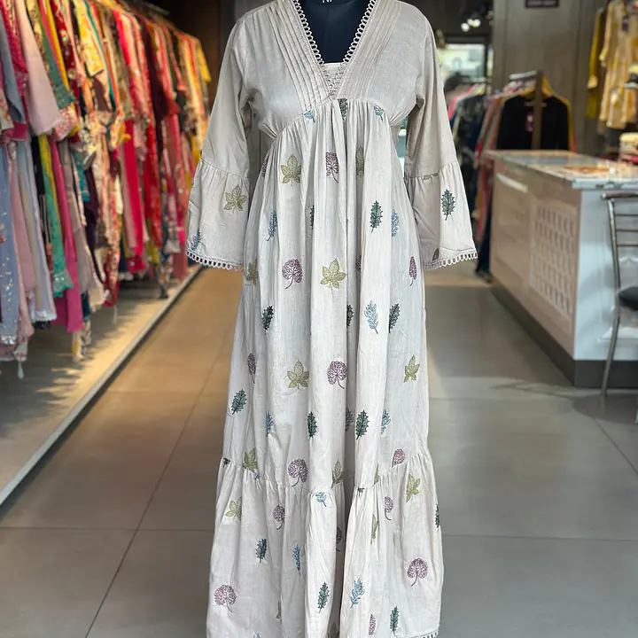ONE PIECE EMBROIDERED GOWN - 38