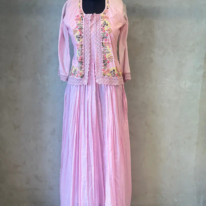 ONE PIECE EMBROIDERED GOWN SET - 38