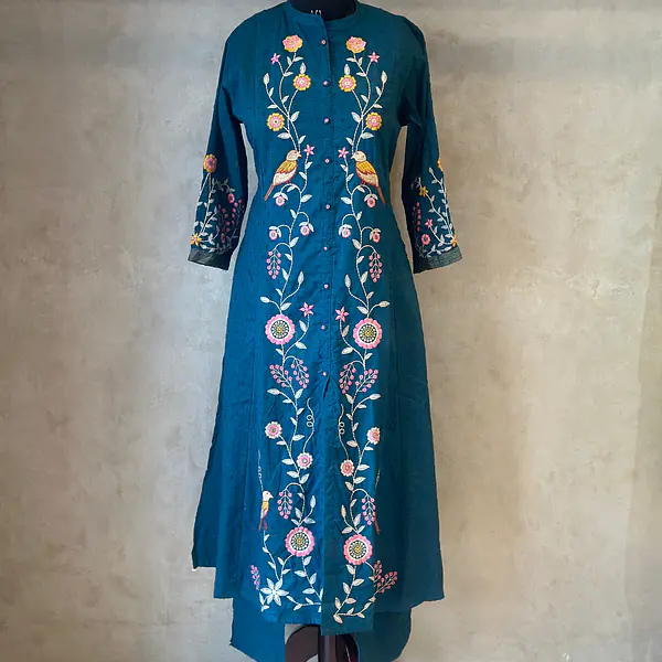 EMBROIDERED TWO PIECES SET - 36