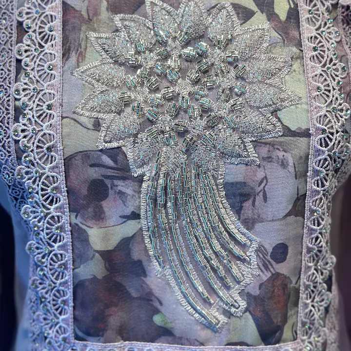 BEAUTIFUL HANDWORK SUIT SET - 40