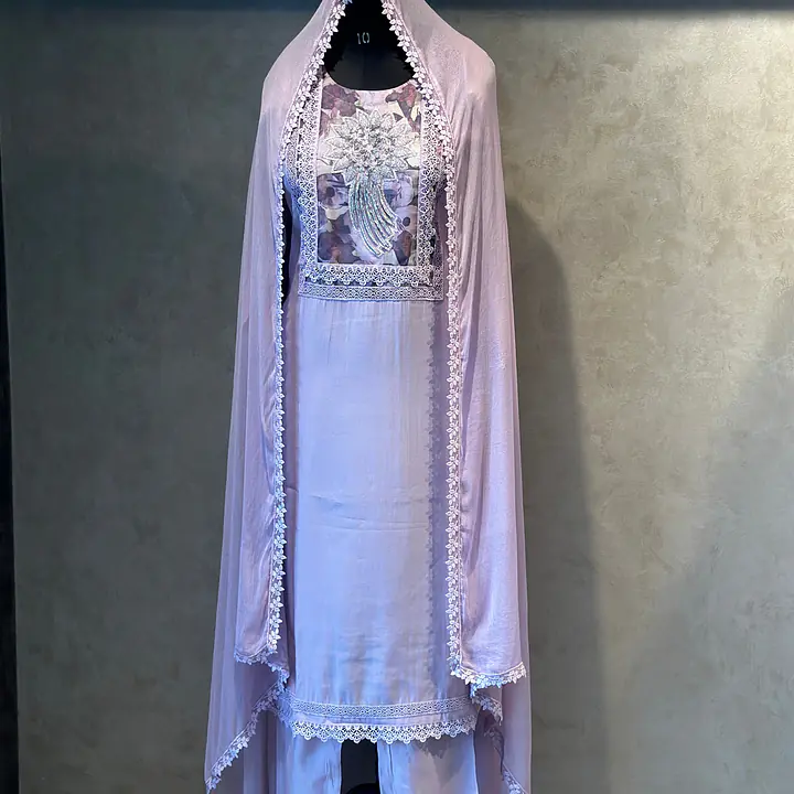 BEAUTIFUL HANDWORK SUIT SET