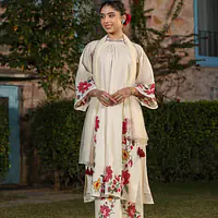 HIGHNECK EMBROIDERED SUIT SET - 44