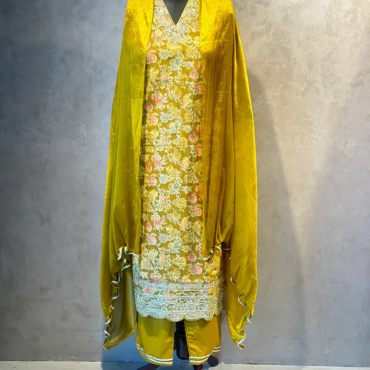 THREE PIECE STRAIGHT SUIT SET - 38