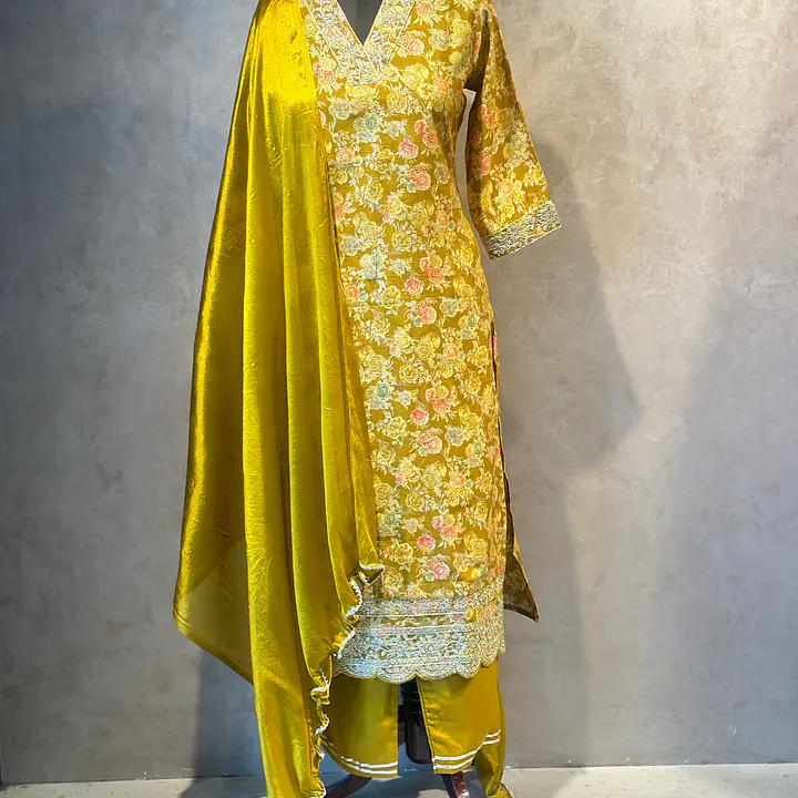 THREE PIECE STRAIGHT SUIT SET - 40