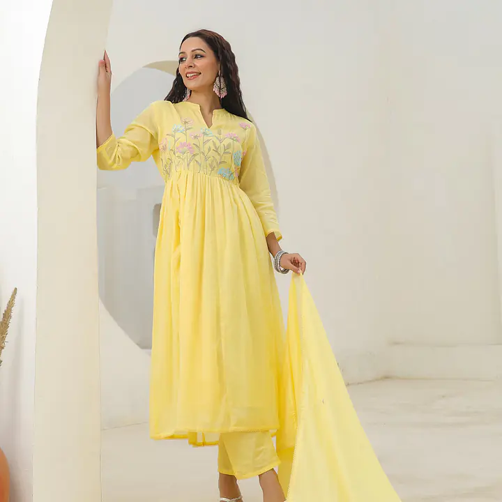 BEAUTIFUL MUL COTTON EMBROIDERED SUIT SET