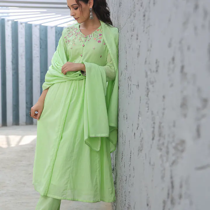 BEAUTIFUL MUL COTTON EMBROIDERED SUIT SET - 44 - Yellow