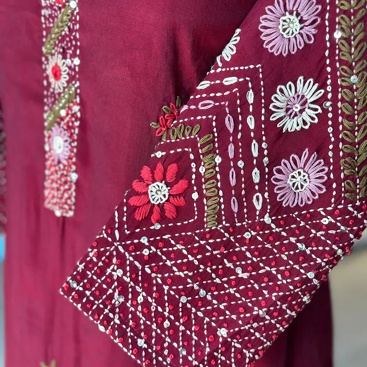 HAND EMBROIDERED STRAIGHT SUIT SET - Mahroon - 44