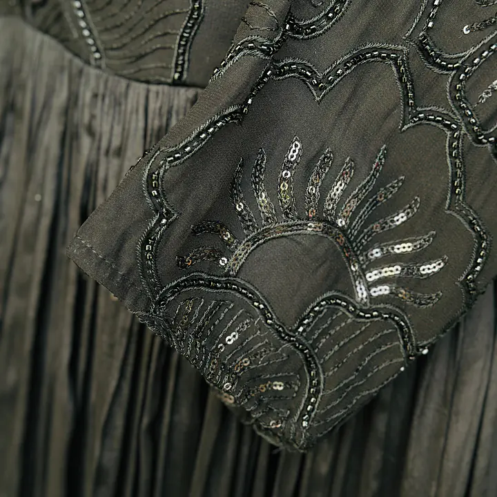 HANDWORK LONG GOWN - 40