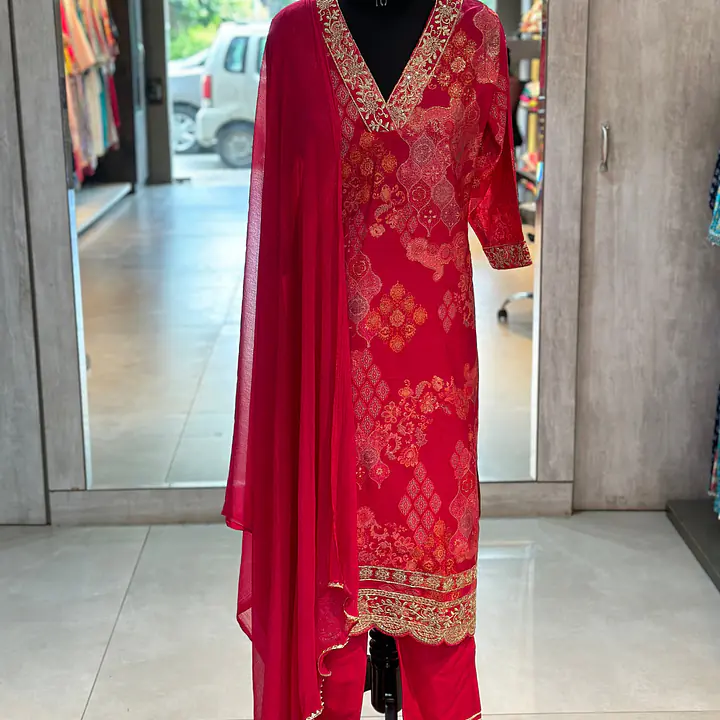 THREE PIECE STRAIGHT SUIT SET - 38