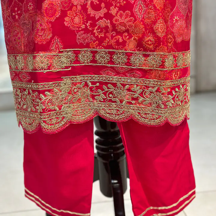 THREE PIECE STRAIGHT SUIT SET - 44