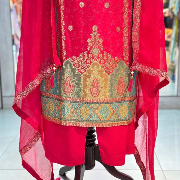 BANARASI SUIT SET