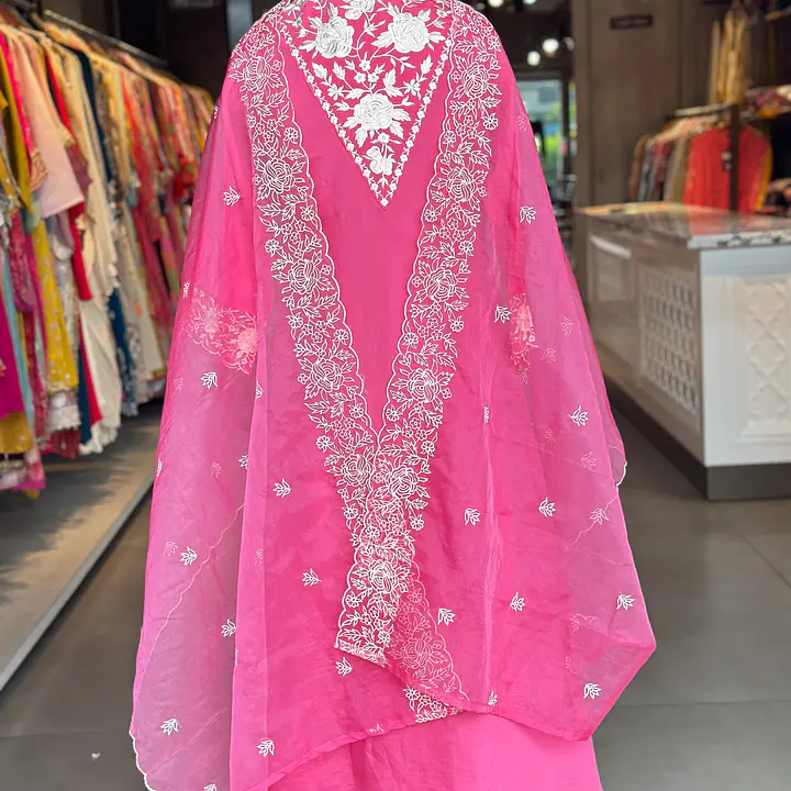 EMBROIDERED SUIT SET - 42