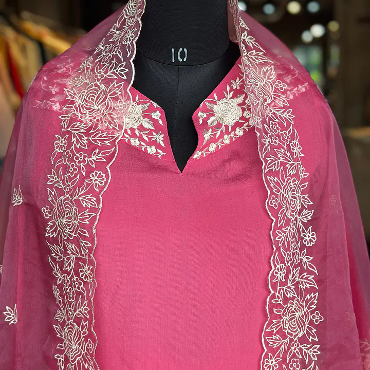 EMBROIDERED SUIT SET