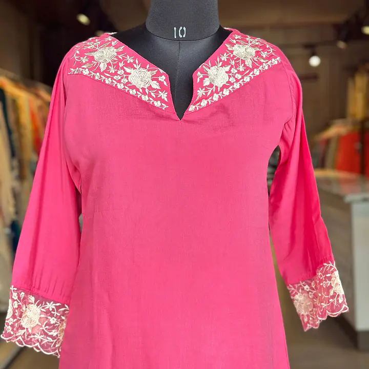 EMBROIDERED SUIT SET