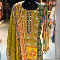 PAKISTANI STYLE SUIT SET
