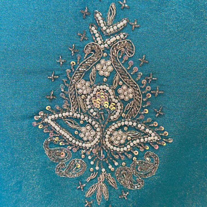 PURE TISSUE HANDWORK SUIT SET