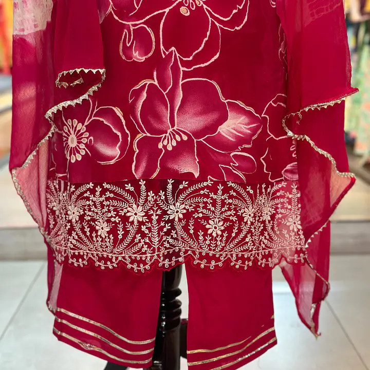 THREE PIECE RAYON STRAIGHT SUIT SET