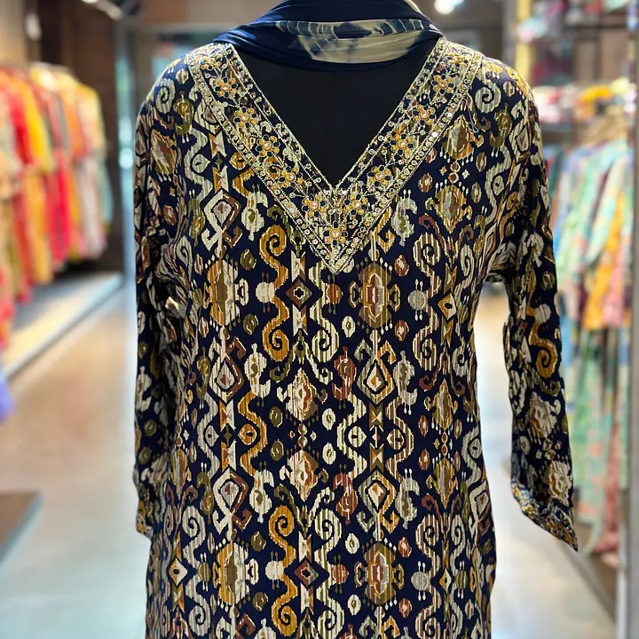 THREE PIECE RAYON SUIT SET - 40