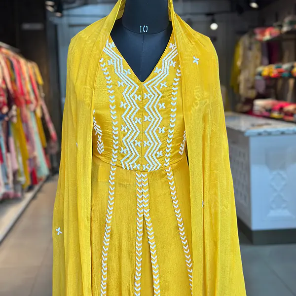 PURE CHINON FORNT CUT SUIT SET - Yellow - 38