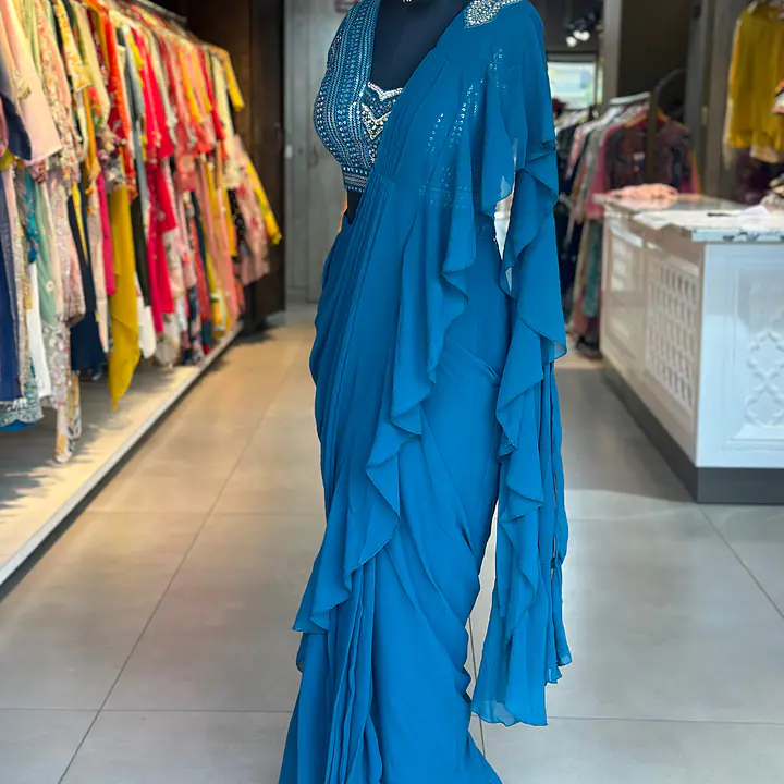 Draping Saree With Heavy Blouse - Mehndi green - 42
