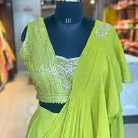 Draping Saree With Heavy Blouse